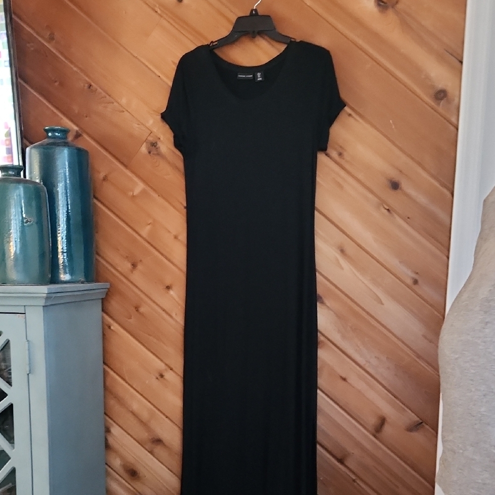 Elegant Black Maxi Dress